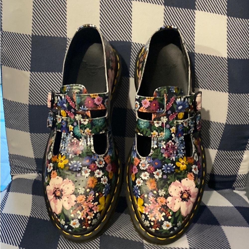 Dr Martens floral Mary Jane 9